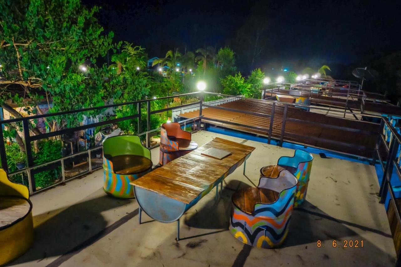 สกายวิวรีสอร์ท ชัยนาท Extérieur photo